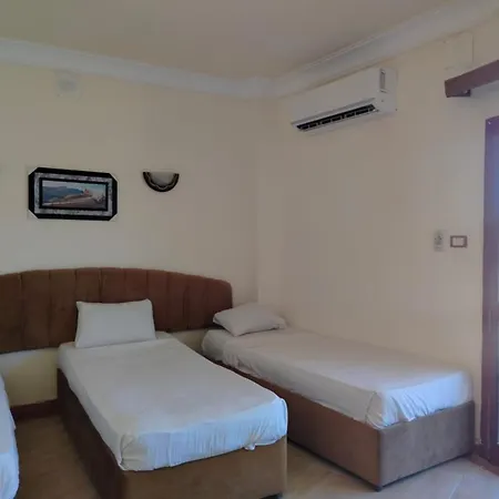 Eiffel Hotel Hurghada