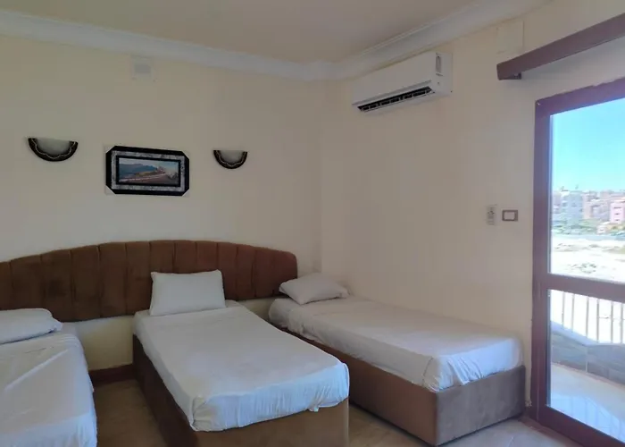 Eiffel Szálloda 3*